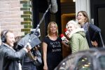 Amsterdam 10 september 2013
Opnames waar rook is zijn Britt en Ymke die aanbellen bij Bridget Maasland
voor hun programma