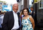 Amsterdam 5 september 2013
Opening nieuwe eyeworks pand met Reinout en Danielle Oerlemans (met kinderen) en burgemeester Eberhard v d Laan. Liz Snoijink met Cees v d Hoeven