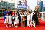 Scheveningen 30 augustus 2013
20 jarig bestaan van het circustheater in Scheveningen.
alle artiesten waaronder Joke de Kruijf, Ben Cramer, Linda Wagenmakers, Maaike Widdershoven, Antje Monteiro, kinderen Von Trapp, Edwin Jonker, Carlo Boszhard, Jorge Verkroost, Hajo Bruins, Dave Dekker, Susanne de Heij, Willemijn Verkaik, Chantal Janzen, Simone Kleinsma en Carolina Dijkhuizen samen met Joop en Janine van den Ende