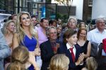Amsterdam 5 september 2013
Opening nieuwe eyeworks pand met Reinout en Danielle Oerlemans (met kinderen) en burgemeester Eberhard v d Laan