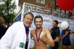 Amsterdam 8 september 2013
Amsterdam city swim door de grachten met diverse bn ers.
Ruud Feltkamp met Emile Ratelband