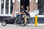 Amsterdam 6 september 2013
Frank Rijkaard met zijn dochter Lindsay op de fiets