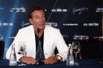 Amsterdam 8 augustus 2013
Gerard Joling en Caren Maywood en Alice Maywood tijdens persconferentie in het Amstel hotel waar ze aankondigen weer op te gaan treden tijdens concert Gerad Joling in het ziggo dome.
Peter Smulders bv
