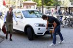 Amsterdam 14 augustus 2013
Gerard Joling en Jort Kelder nemen commercial op voor autoverhuurbedrijf Sixt in Amsterdam zuid.
Peter Smulders bv