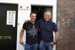 Amsterdam 27 augustus 2013
Gordon en Gerard Joling in hun huis voor het programma geen cent te makken.
Peter Smulders bv