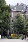 Amsterdam 13 augustus 2013
Appartement van Glennis Grace. Onder haar wordt verbouwd en Glennis heeft daar veel last van.
Peter Smulders bv