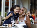 Amsterdam 28 augustus 2013
Glennis Grace op terras bij de Joffers.
Peter Smulders bv
