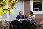 Amsterdam 29 augustus 2013
Gordon met zijn vriend aan het ontbijten in de tuin waae Gordon en Gerard Joling even geen cent te makken opnemen.
Peter Smulders bv