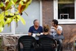 Amsterdam 29 augustus 2013
Gordon met zijn vriend aan het ontbijten in de tuin waae Gordon en Gerard Joling even geen cent te makken opnemen.
Peter Smulders bv