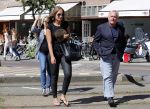 Amsterdam 14 augustus 2013
Harry Mens met zijn zwangere dochter Suze en dochter Sarah.
Peter Smulders bv