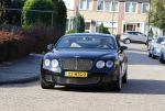Volendam 6 september 2013
Jan en Liza Smit gaan wandelen met hun zoon Senn en dochter Emma.
Jaap Buijs met zijn bentley