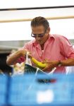Amsterdam 17 augustus 2013
Jan Lenferink doet boodschappen op de noordermarkt.
Peter Smulders bv