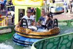 Hoorn 15 augustus 2013
Sonja Bakker met Jan Reus en alle kinderen op de kermis in Hoorn. Ook baby Bram is erbij.
Peter Smulders bv