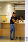 Purmerend 26 augustus 2013
Jan Smit geeft zijn zoon Senn aan op het gemeentehuis van Purmerend.
Peter Smulders bv