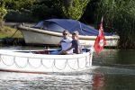 Nigtevecht 4 september 2013
Jort Kelder en Lauren Verster op hun sloep aan het varen op de vecht.