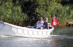 Nigtevecht 4 september 2013
Jort Kelder en Lauren Verster op hun sloep aan het varen op de vecht.