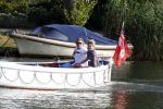 Nigtevecht 4 september 2013
Jort Kelder en Lauren Verster op hun sloep aan het varen op de vecht.