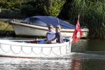 Nigtevecht 4 september 2013
Jort Kelder en Lauren Verster op hun sloep aan het varen op de vecht.