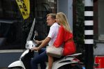 Amsterdam 19 augustus 2013
Klaas Hummel met zijn vrouw op de scooter.
Peter Smulders bv