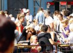 Amsterdam 18 augustus 2013
Kluun Raymond v d Klundert met zijn nieuwe vriendin op de parade.
Peter Smulders bv