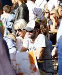 Amsterdam 18 augustus 2013
Kluun Raymond v d Klundert met zijn nieuwe vriendin op de parade.
Peter Smulders bv