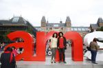 Amsterdam 8 september 2013
Lloyd Lorenz meats his sister for the first time in his life in Amsterdam
Love Daddy
Foto Peter Smulders BV