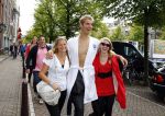 Amsterdam 8 september 2013
Amsterdam city swim door de grachten met diverse bn ers.
Maarten v d Weijden met zijn vrouw (links) en ....