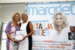 Hoofddorp 29 augustus 2013
Presentatie van de Margriet met Natasja Foger als hoofdredaktrice.
Leontine v d Bos de reguliere hoofdredaktrice geeft aar het eerste exemplaar en Rene Froger zingt voor Natasja bij sanoma uitgevers