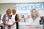 Hoofddorp 29 augustus 2013
Presentatie van de Margriet met Natasja Foger als hoofdredaktrice.
Leontine v d Bos de reguliere hoofdredaktrice geeft aar het eerste exemplaar en Rene Froger zingt voor Natasja bij sanoma uitgevers