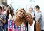 Hoofddorp 29 augustus 2013
Presentatie van de Margriet met Natasja Foger als hoofdredaktrice.
Leontine v d Bos de reguliere hoofdredaktrice geeft aar het eerste exemplaar en Rene Froger zingt voor Natasja bij sanoma uitgevers