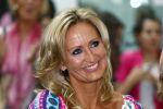 Hoofddorp 29 augustus 2013
Presentatie van de Margriet met Natasja Foger als hoofdredaktrice.
Leontine v d Bos de reguliere hoofdredaktrice geeft aar het eerste exemplaar en Rene Froger zingt voor Natasja bij sanoma uitgevers