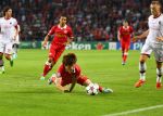 Eindhoven, 20 Augustus 2013
3e Voorronde CL PSV-AC Milan, eindstand 1-1
Park-Ji Sung in duel met Ignazio Abate
Foto Peter Smulders BV