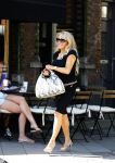 Amsterdam 26 augustus 2013
Patricia Paay doet boodschappen.
Peter Smulders bv