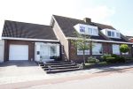 Lijnden 27 augustus 2013
Het huis waar Patricia Paay mee bezig is om te kopen. Het zou haar eerste eigen huis zijn dat ze zou kopen .
Peter Smulders bv