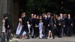 Lage Vuursche 16 augustus 2013
Begrafenis Prins Friso bij de stulpkerk in Lage Vuursche. De hele koninklijke familie was Aanwezig. Prinses Mabel met dochters en Prinses Beatrix . Prins Constantijn met Prinses Laurentien en hun kinderen
Peter Smulders bv