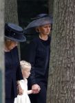 Lage Vuursche 16 augustus 2013
Begrafenis Prins Friso bij de stulpkerk in Lage Vuursche. De hele koninklijke familie was Aanwezig. Prinses Mabel met dochters en Prinses Beatrix Koning Willem Alexander Maxima Amalia Ariane en Alexia
Peter Smulders bv