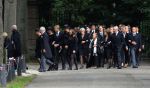 Lage Vuursche 16 augustus 2013
Begrafenis Prins Friso bij de stulpkerk in Lage Vuursche. De hele koninklijke familie was Aanwezig. Prinses Mabel met dochters en Prinses Beatrix . Koning Willem Alexander Maxima Ariane Alexia Amalia. Prinses Irene Pieter v Vollenhoven Prinses Christina en Prinses Margriet
Peter Smulders bv