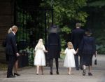Lage Vuursche 16 augustus 2013
Begrafenis Prins Friso bij de stulpkerk in Lage Vuursche. De hele koninklijke familie was Aanwezig. Prinses Mabelmet dochters en Prinses Beatrix
Peter Smulders bv