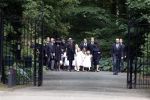 Lage Vuursche 16 augustus 2013
Begrafenis Prins Friso bij de stulpkerk in Lage Vuursche. De hele koninklijke familie was Aanwezig. Prinses Mabel met dochters en Prinses Beatrix . Koning Willem Alexander Maxima Ariane Alexia Amalia
Peter Smulders bv