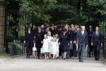 Lage Vuursche 16 augustus 2013
Begrafenis Prins Friso bij de stulpkerk in Lage Vuursche. De hele koninklijke familie was Aanwezig. Prinses Mabel met dochters en Prinses Beatrix . Koning Willem Alexander Maxima Ariane Alexia Amalia
Peter Smulders bv
