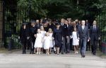 Lage Vuursche 16 augustus 2013
Begrafenis Prins Friso bij de stulpkerk in Lage Vuursche. De hele koninklijke familie was Aanwezig. Prinses Mabel met dochters en Prinses Beatrix . Koning Willem Alexander Maxima Ariane Alexia Amalia
Peter Smulders bv