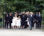 Lage Vuursche 16 augustus 2013
Begrafenis Prins Friso bij de stulpkerk in Lage Vuursche. De hele koninklijke familie was Aanwezig. Prinses Mabel met dochters en Prinses Beatrix Koning Willem Alexander Maxima Amalia Ariane en Alexia
Peter Smulders bv