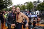 Amsterdam 8 september 2013
Amsterdam city swim door de grachten met diverse bn ers.
ralph de Vries met zijn broer en met zijn vrouw Carlijn