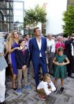 Amsterdam 5 september 2013
Opening nieuwe eyeworks pand met Reinout en Danielle Oerlemans (met kinderen) en burgemeester Eberhard v d Laan
