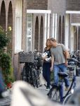 Amsterdam 18 augustus 2013
Rick Nieman met zijn dochter Camilla boodschappen aan het doen.
Peter Smulders bv