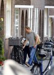 Amsterdam 18 augustus 2013
Rick Nieman met zijn dochter Camilla boodschappen aan het doen.
Peter Smulders bv