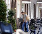 Amsterdam 18 augustus 2013
Rick Nieman met zijn dochter Camilla boodschappen aan het doen.
Peter Smulders bv