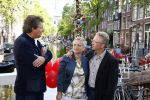 Amsterdam 27 augustus 2013
Robert ten Brink voor all you need is love op de slotjesbrug in Amsterdam.
Peter Smulders bv