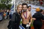 Amsterdam 8 september 2013
Amsterdam city swim door de grachten met diverse bn ers.
Ruud Feltkamp met zijn vriendin