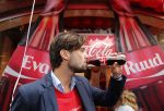 Amsterdam 14 augustus 2013
Ruud Feltkamp opent the concept store van Coca cola op de kalverstraat. Ben Saunders is ook aanwezig.
Peter Smulders bv